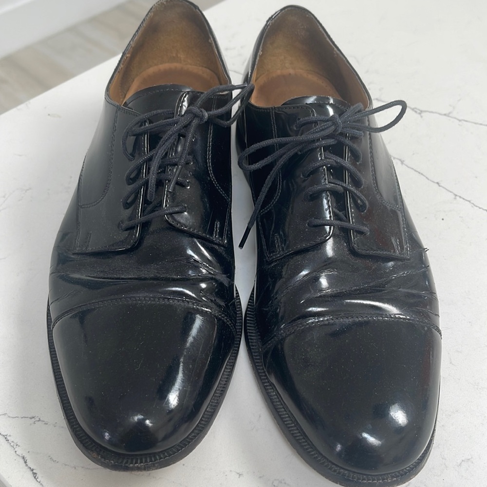 Cole Haan lace up dress shoes black size 11.5 D